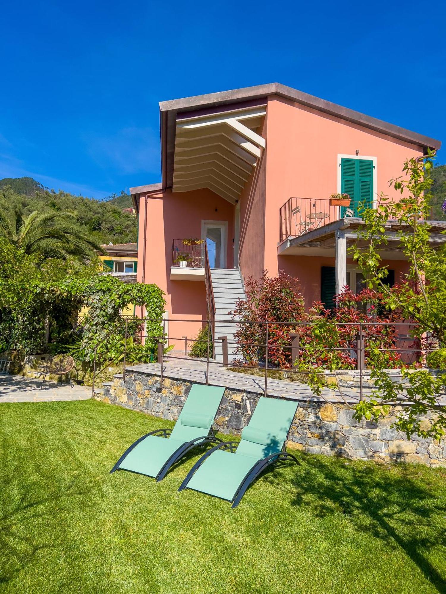 レヴァントLa Casa Dei Gliciniアパートメント エクステリア 写真